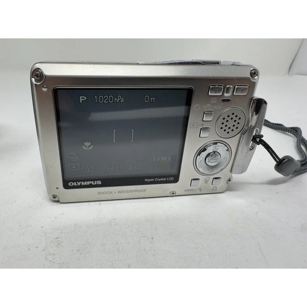 Olympus Stylus 770SW digital camera Silver, 10.1MP, Waterproof, tested